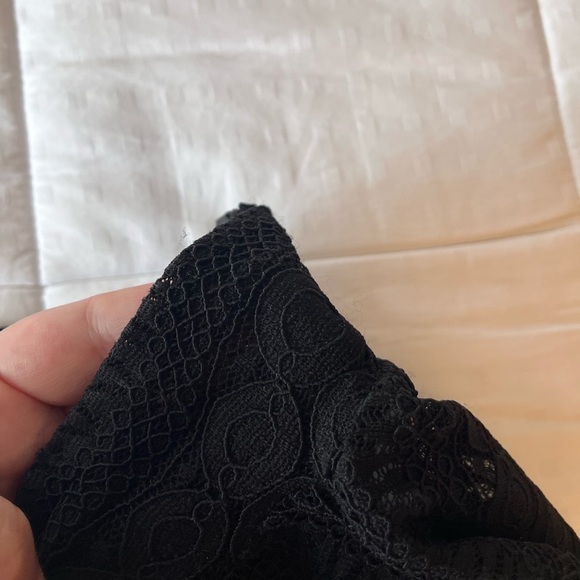 NWT Yas Pinna Long Sleeve High Neck Semi-sheer Lace Top S Black - Picture 16 of 16